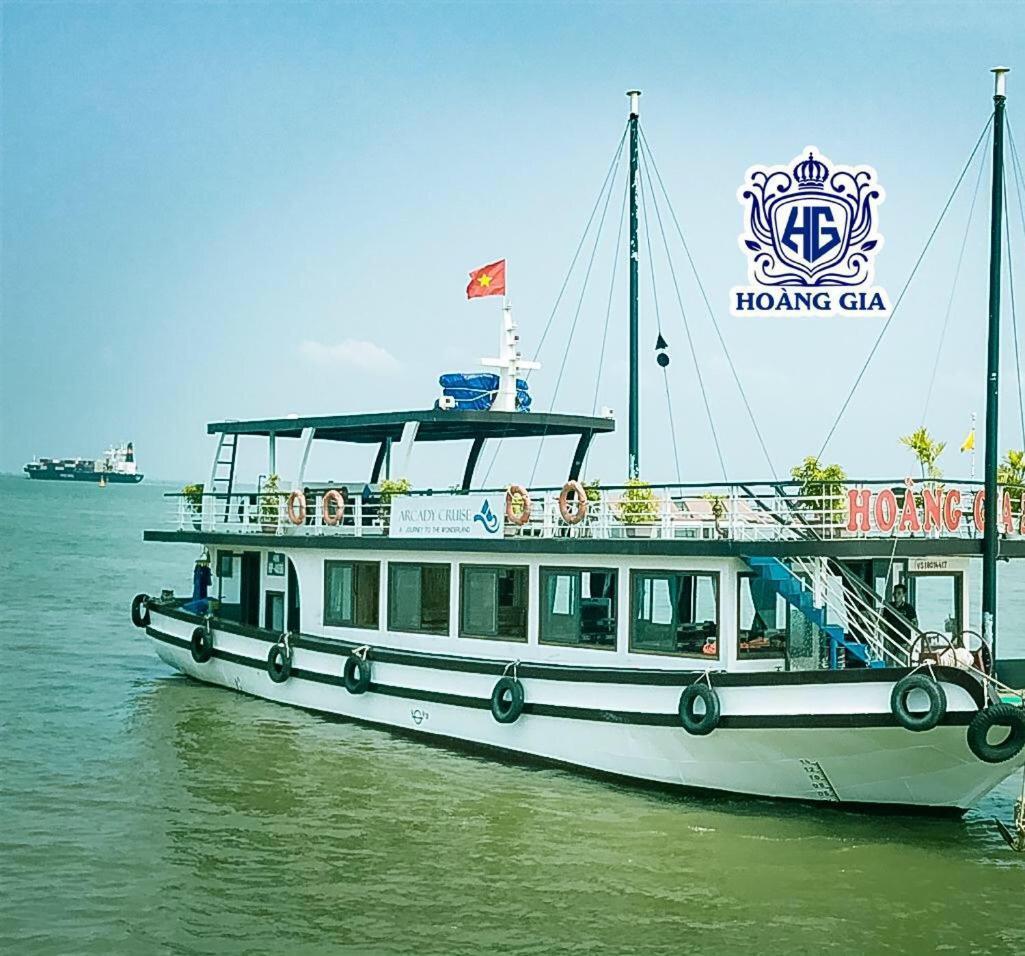 Cat Ba Valentine Hotel Dong Khe Sau Bagian luar foto